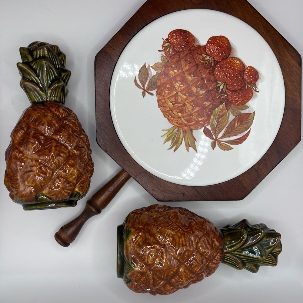 Vintage Mid-Century Ceramic Pineapple Salt/Pepper Shakers + Wood Trivet Set
